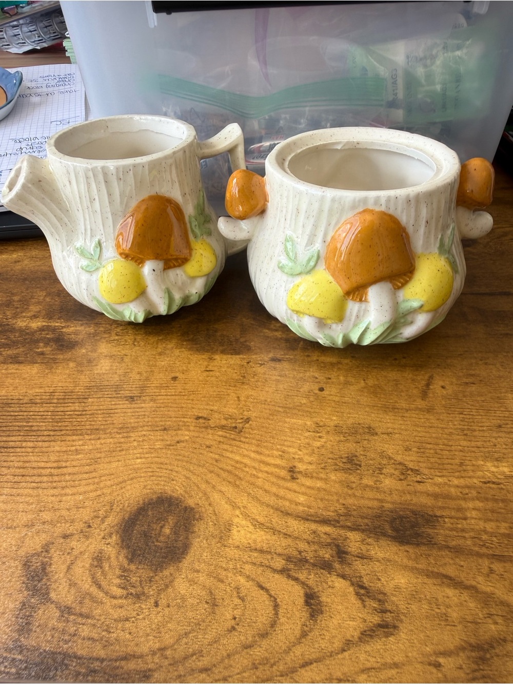 Vintage Arnels mushroom 1970s ceramic creamer & sugar bowl